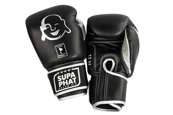 Gloves_black_silver-removebg-